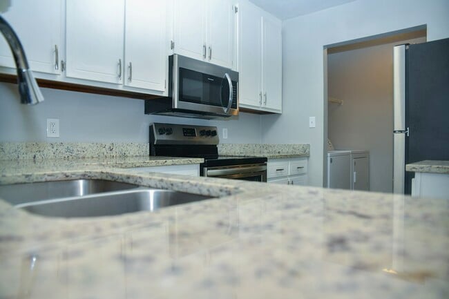 Photo - 4889 Old Bainbridge Rd