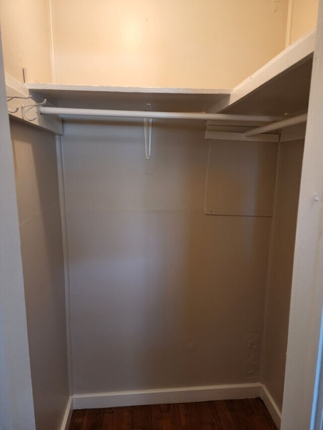 Pet Friendly & Charming 2BR House with Bac... Rental House Rental in