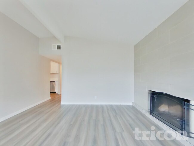 Photo - 5321 57th St