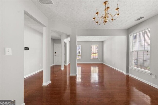 Photo - 1424 Gates Cir SE