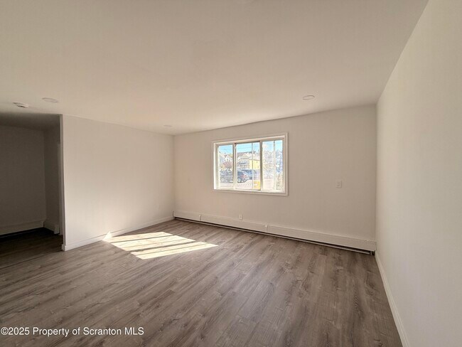 Photo - 330R Cherry St