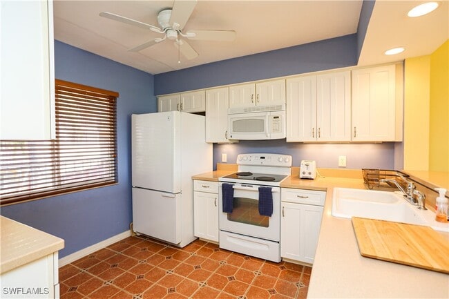 Photo - 1075 Foxfire Ln Unit 207