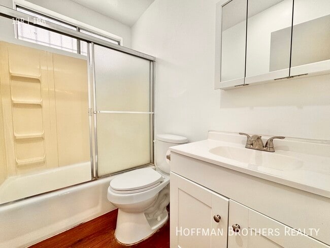 Photo - 1656 Arlington Ave Unidad 2