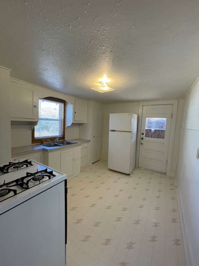 Photo - Located in Portales!! Cozy 1 bed!