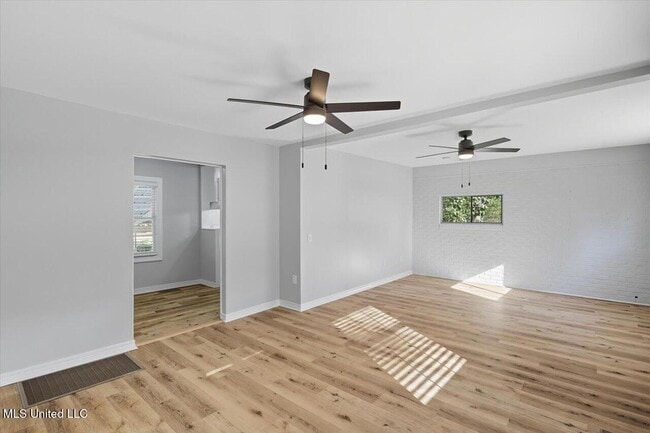 Photo - 324 Court St