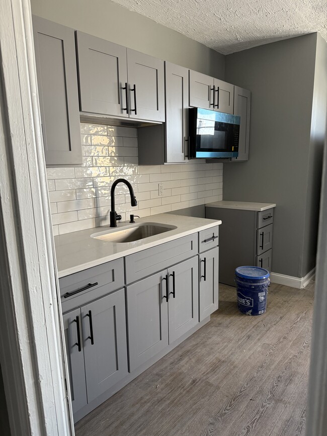 Photo - 2517 Island Ave