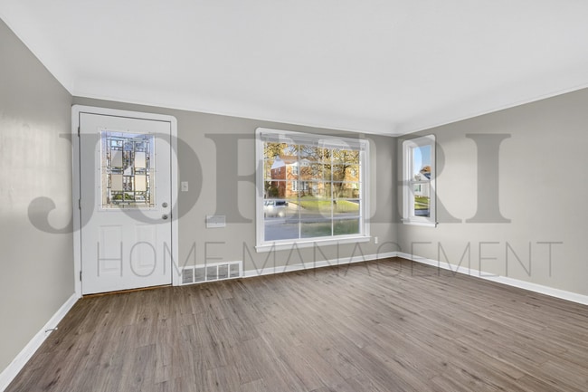 Photo - 19410 Nitra Ave