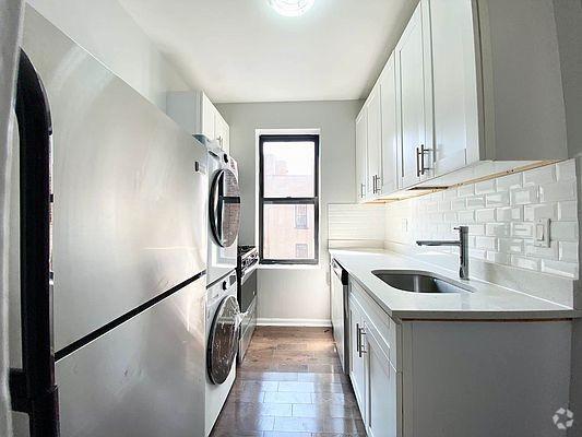 Building Photo - 2 bedroom in NEW YORK NY 10037 Unit 16 Rental