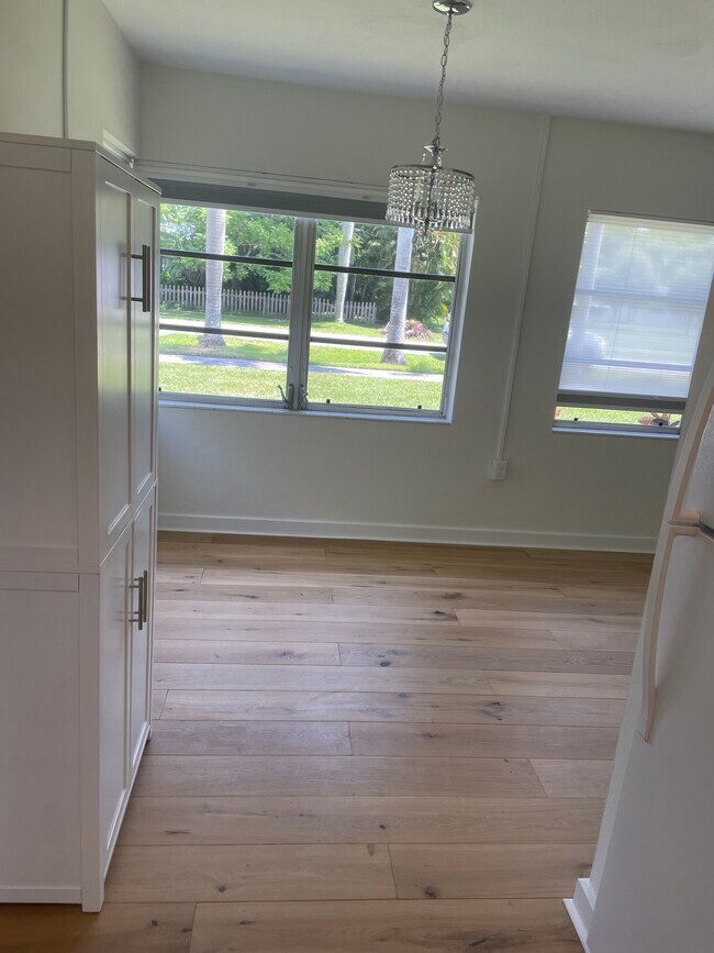 Photo - 1442 Olmeda Way