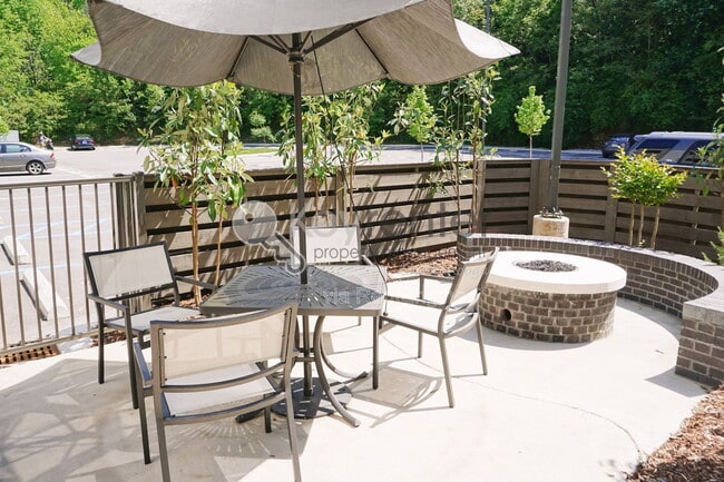 782 Riverfront Pkwy Unit 321