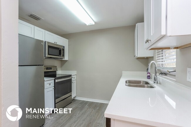 Photo - 8054 34th Ave N