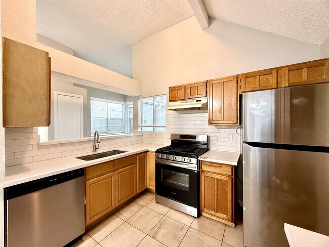 Photo - 18586 N Lyford Dr