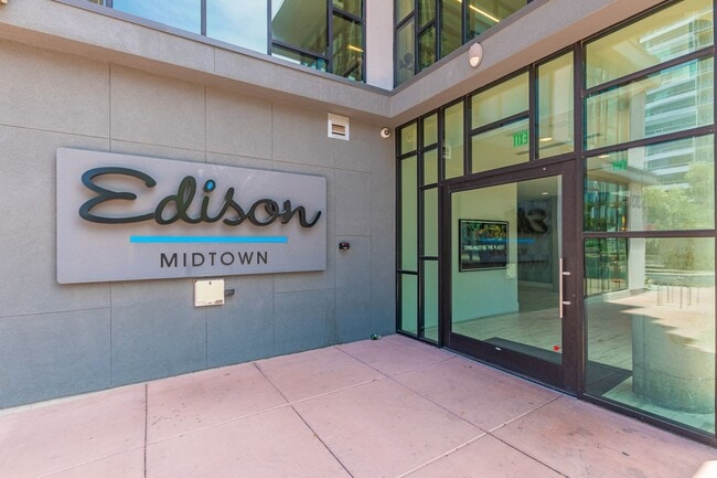 Photo - Stunning 2 bedroom with a Den at Edison Midtown!!!  Available June 1st!!!  Like living at a Resor...