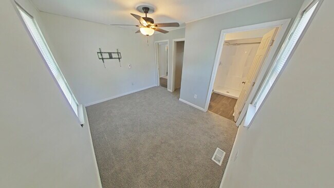 Photo - 219 S Main St Unidad 1