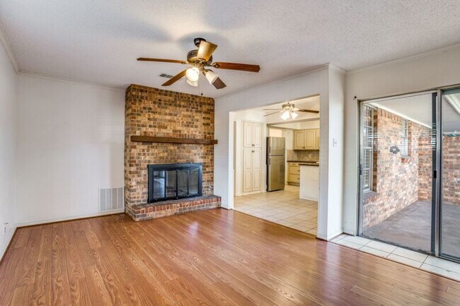 Photo - 530 N Woods St