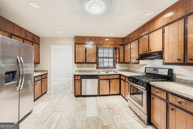 Photo - 2932 Marsh Ln SW