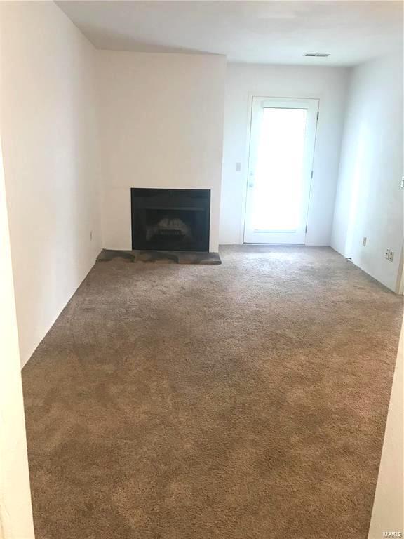 Photo - 69 Peachtree Ln