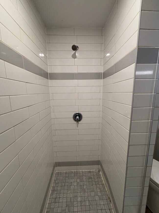 Photo - Beautifully Updated Studio Apartment in Downtown Sarnia! Unité 304