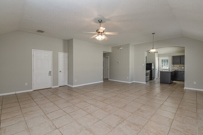 Photo - 5500 N Buffalo Cir