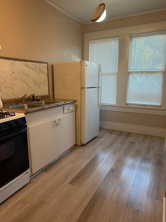 Photo - 2412 Pinehurst Blvd Unit 2412 Pinehurst Blvd 3