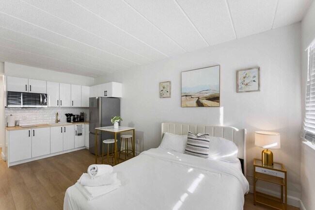 Photo - 7701 Lundy's Ln Unit 1