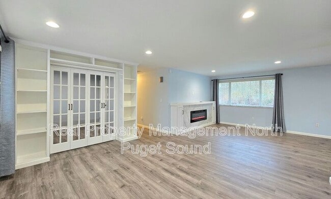 Photo - 8711 70th Dr NE