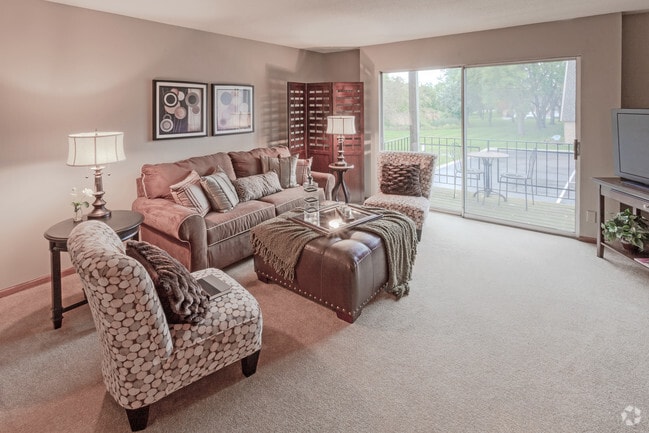 1HAB, 1BA - Midland Terrace