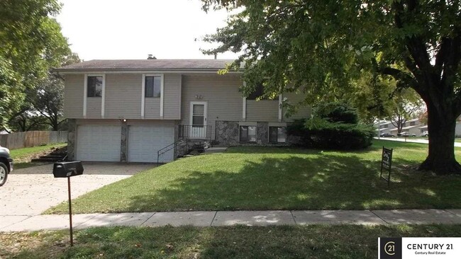 Building Photo - 1029 Grenoble Dr Rental