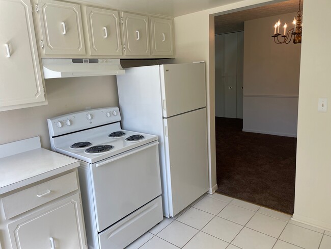 Photo - Courtview Garden Apartments