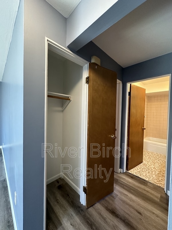 Photo - 525 W Cook St