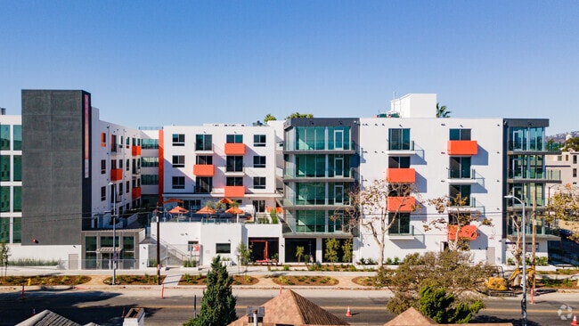 Qwil Apartments