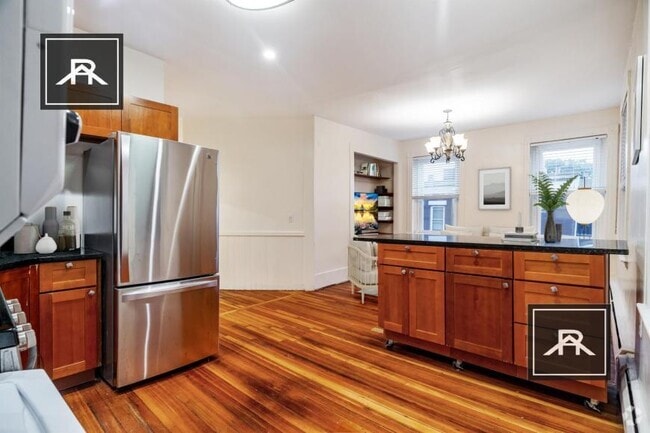 Building Photo - 4 bedroom in Boston MA 02130 Unit 2 - FOUR BED Rental