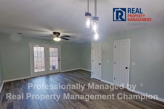 Photo - Recently updated 2 BD/1.5 BA End Unit Townhome w/Community Pool