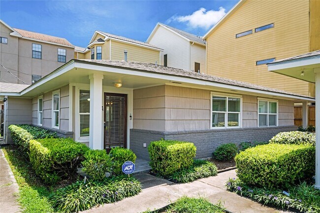 Photo - 4405 Marina St Unidad A