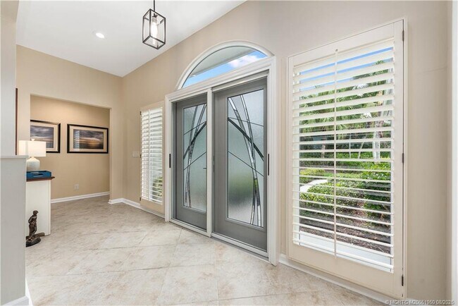 Photo - 12813 NW Cinnamon Way