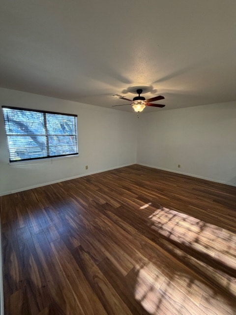 Photo - 725 Falcon Dr