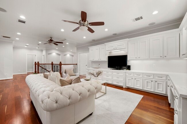 12927 Hansel Ln