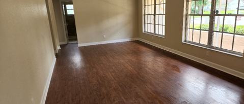 Photo - 1935 Meadow Ln