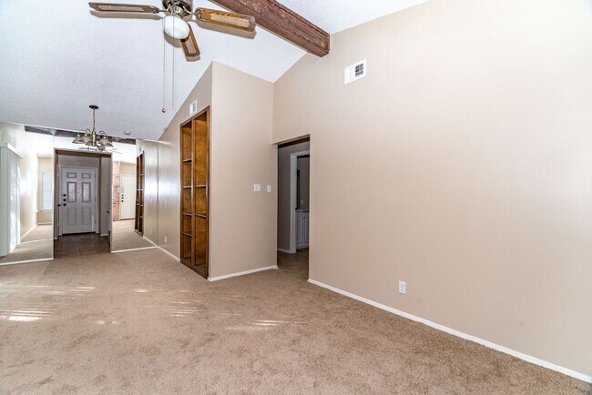 Photo - 2-BEDROOM DUPLEX