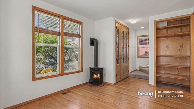 Photo - 6722 Division Ave NW