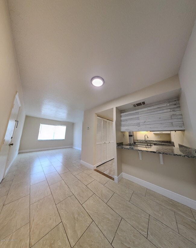 Photo - 112 Ulster Ct