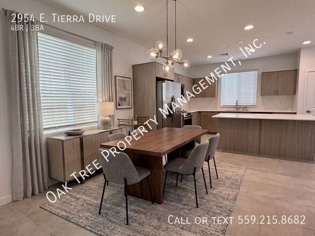 2954 E Tierra Dr