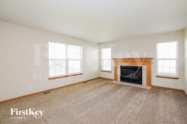 Photo - 16460 Kingsbrook Dr