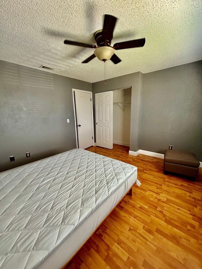 106 Coralwood Cir