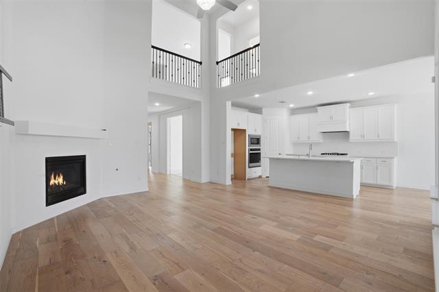 Photo - 537 Oakmoss St