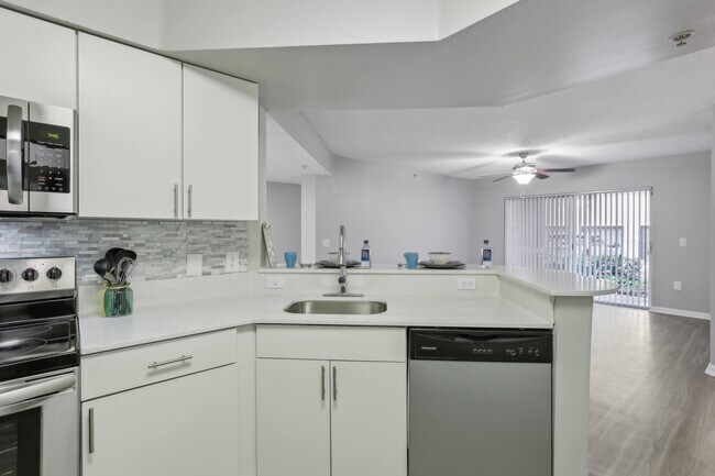 Photo - Pembroke Pines Landings Apartments