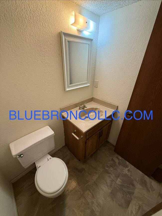 Photo - Spacious 2 Bedroom unit for a great price!
