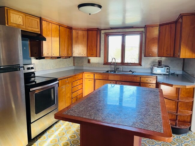 Kitchen - 3923 County Route 57