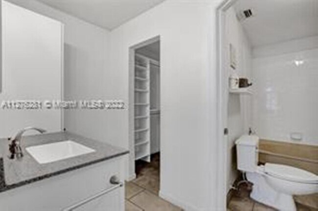 Photo - 9920 SW 11th St