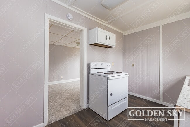 Photo - 230 Kinsey St Unit 2